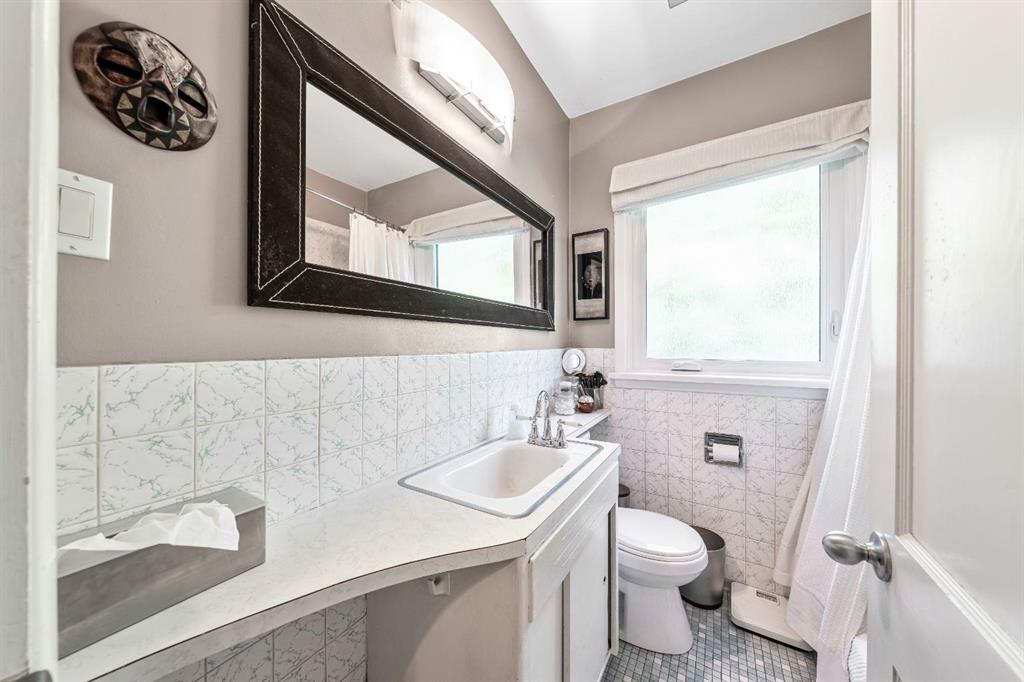 Picture for 2616 28 Street SW https://www.cirrealty.ca/reb/creb/06/A2265306_20.jpg