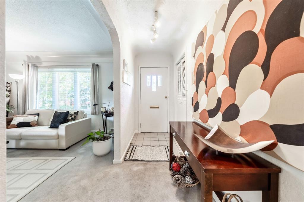 Picture for 2616 28 Street SW https://www.cirrealty.ca/reb/creb/06/A2265306_9.jpg