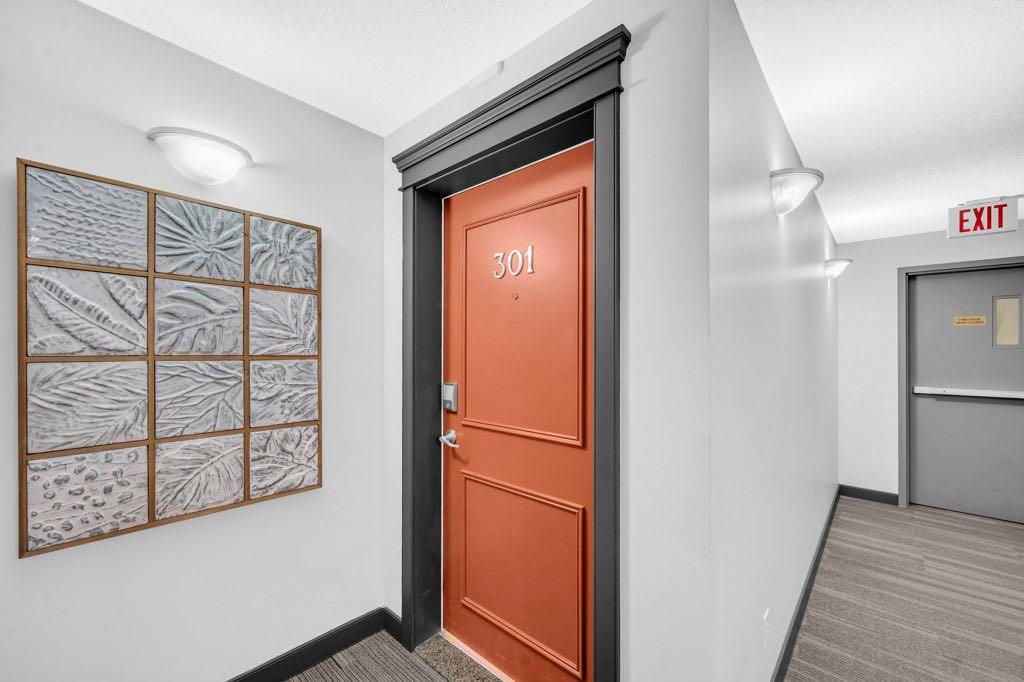 Picture for 301, 1414 17 Street SE