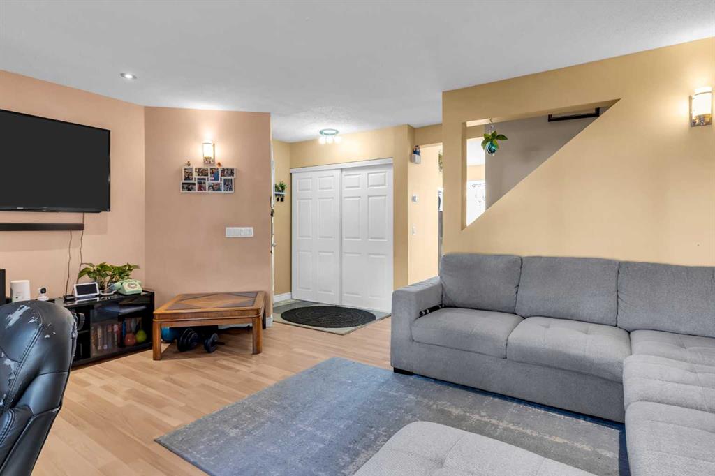 Picture for 43 Martindale Court NE