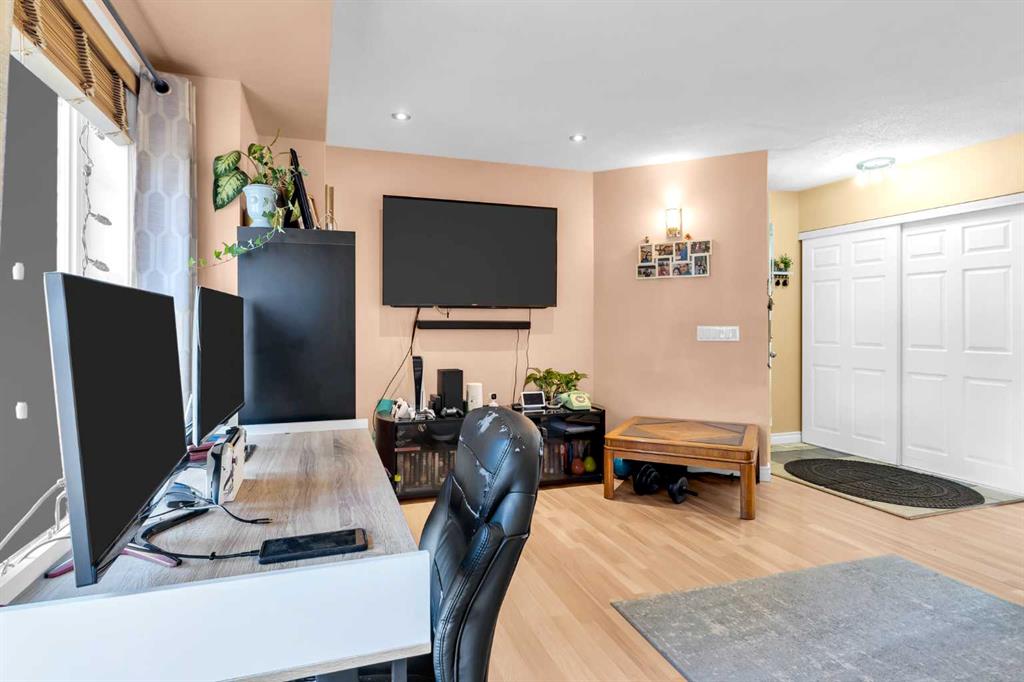 Picture for 43 Martindale Court NE