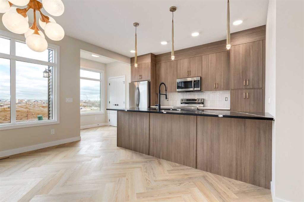 Picture for 470 River Avenue 