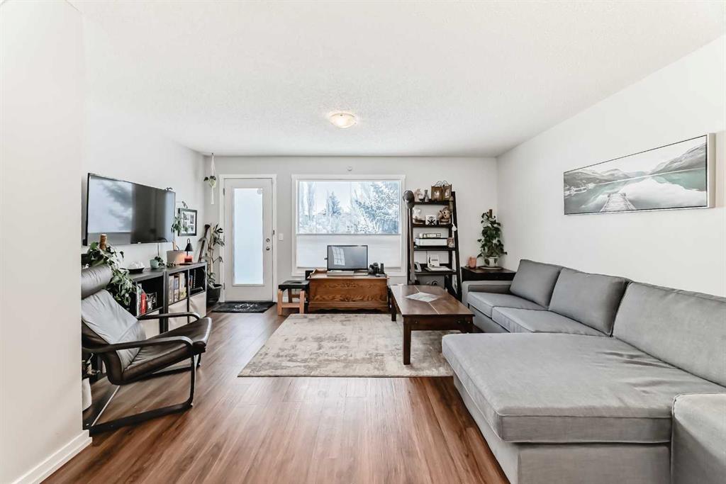 Picture for 504, 140 Sagewood Boulevard SW