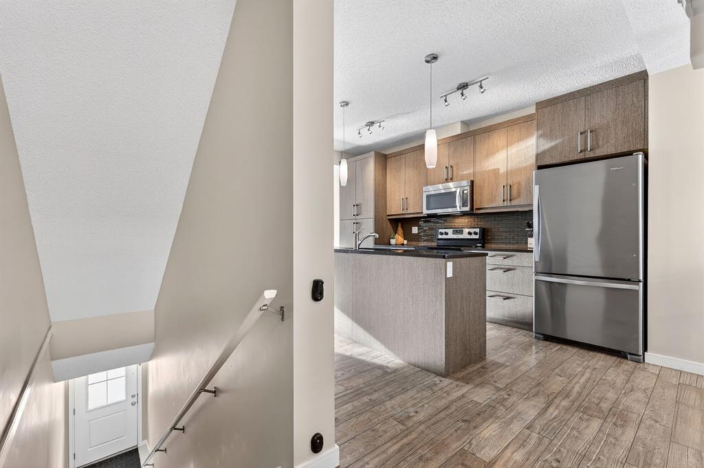 Picture for 330 Marquis Lane SE