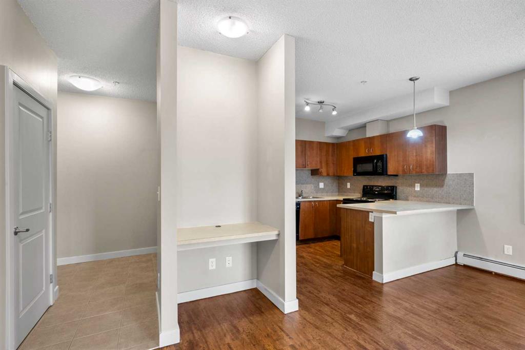 Picture for 111, 162 Country Village Circle NE