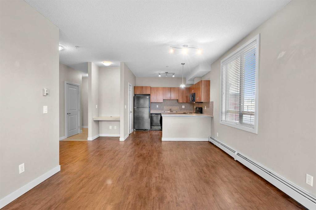 Picture for 111, 162 Country Village Circle NE