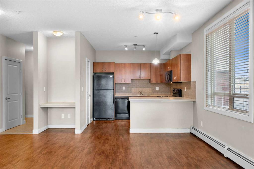 Picture for 111, 162 Country Village Circle NE