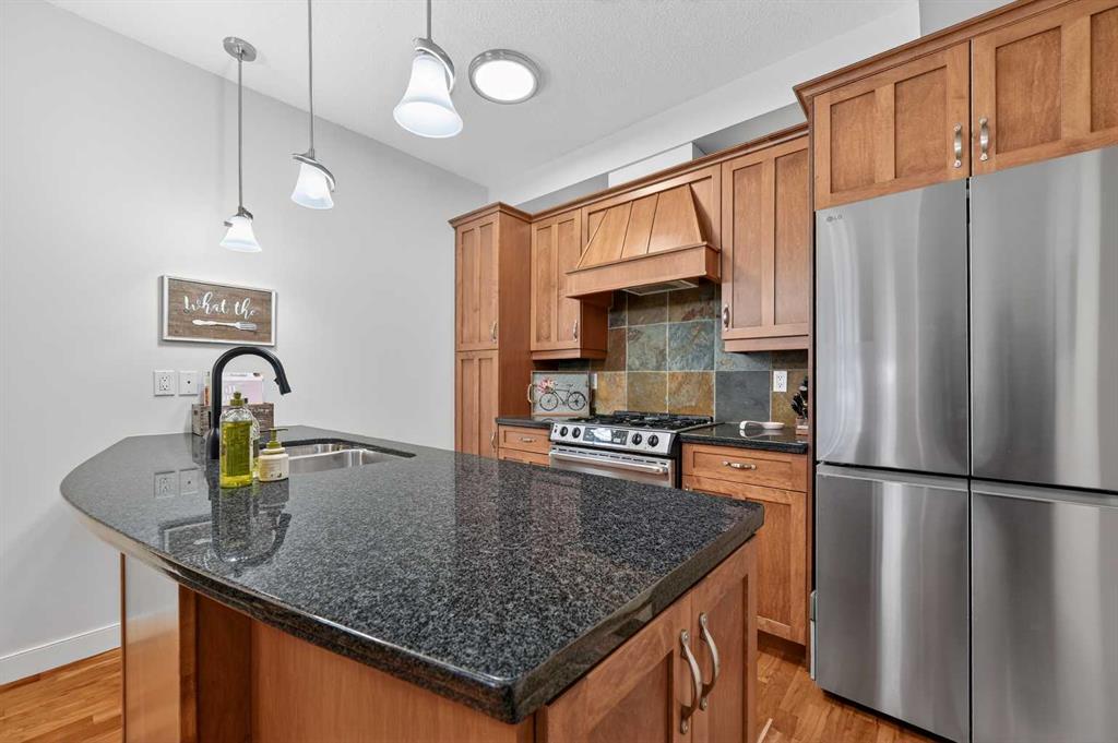 Picture for 303, 1818 14 Street SW