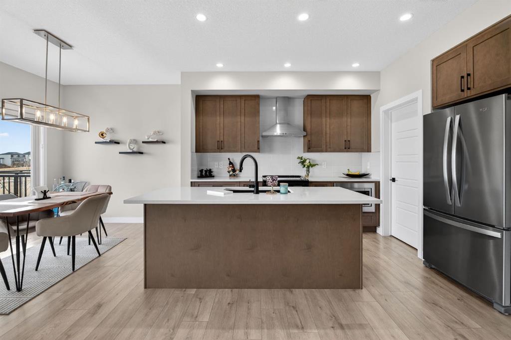 Picture for 12 Cornerbrook Cove NE