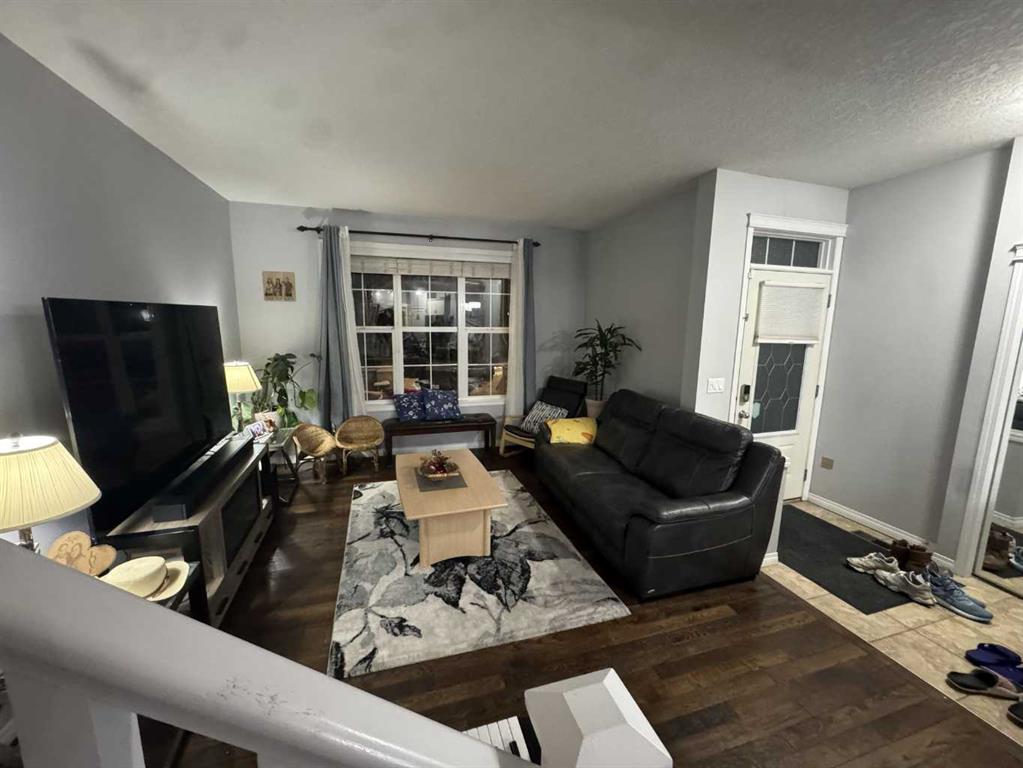 Picture for 2105 New Brighton Gardens SE