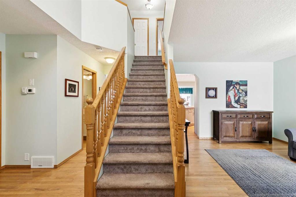 Picture for 304 Mt Brewster Circle SE