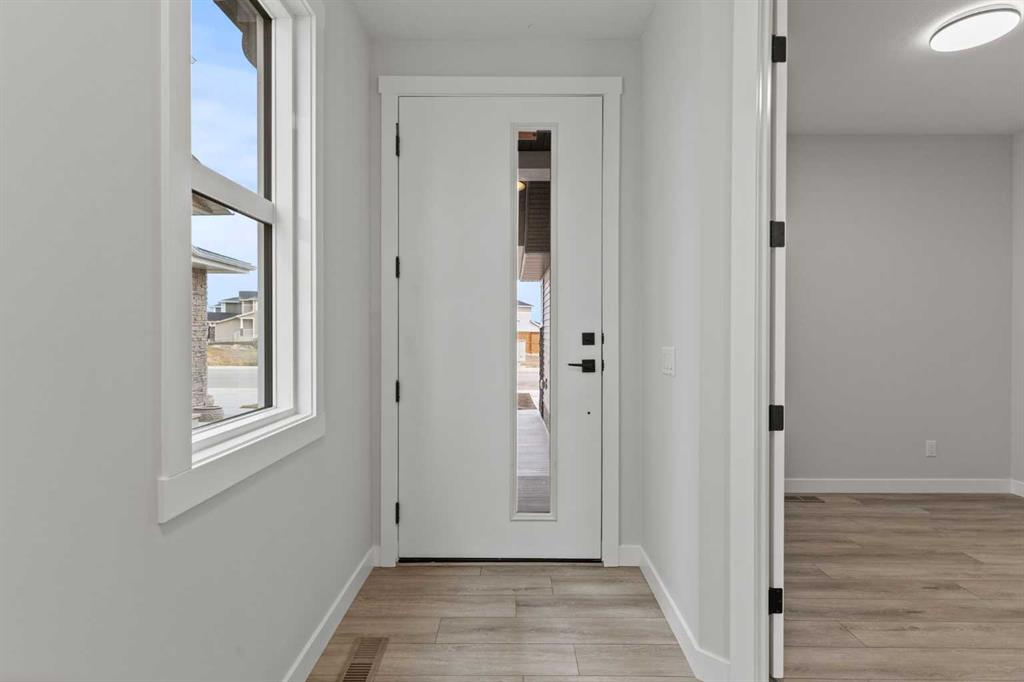 Picture for 302 Kinniburgh Loop 