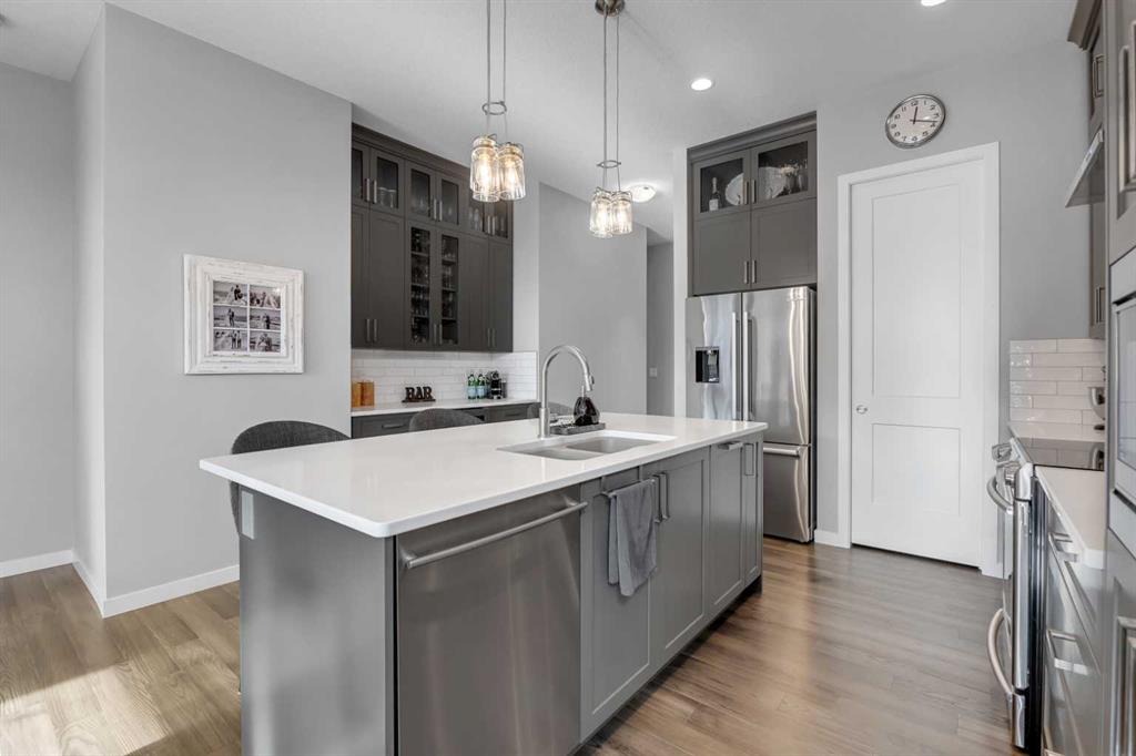 Picture for 1195 Cranbrook Gardens SE