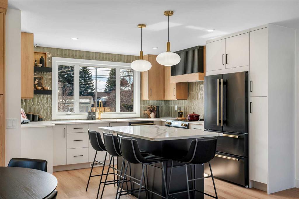 Picture for 959 Parkwood Way SE