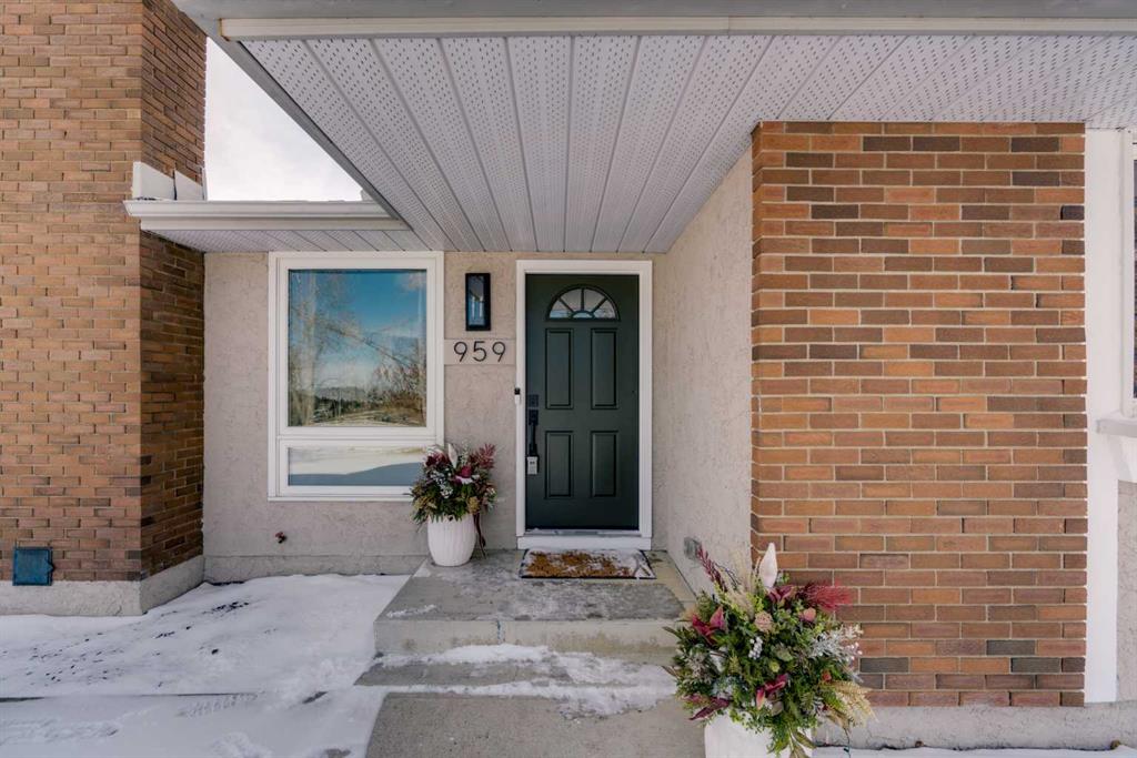 Picture for 959 Parkwood Way SE