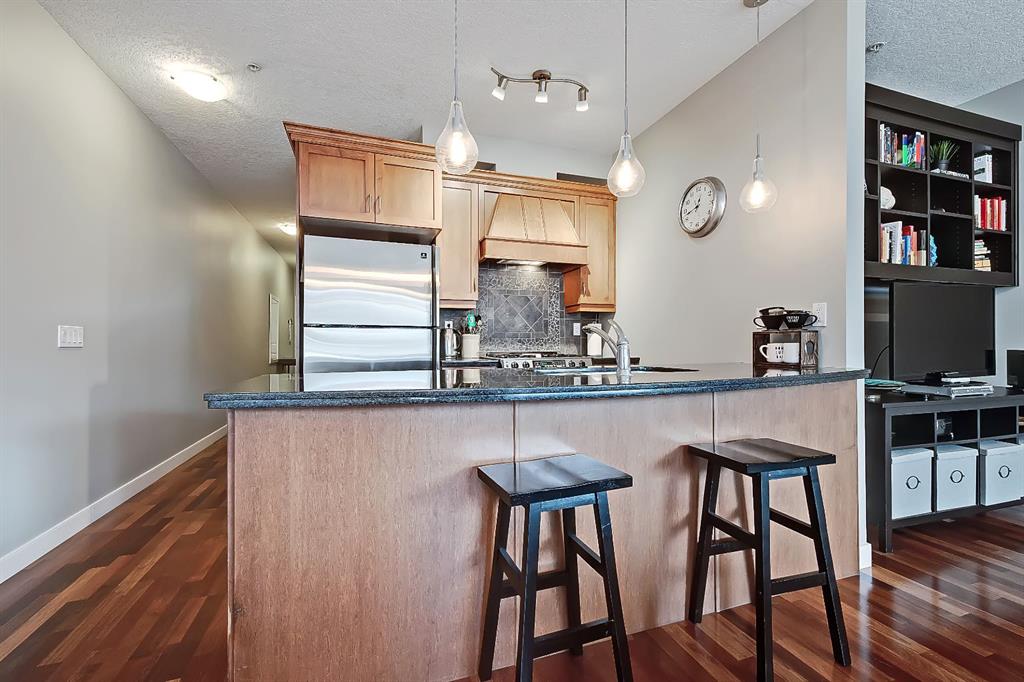 Picture for 301, 1818 14 Street SW