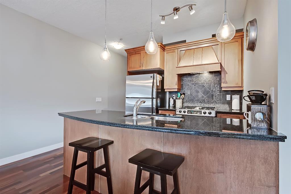 Picture for 301, 1818 14 Street SW