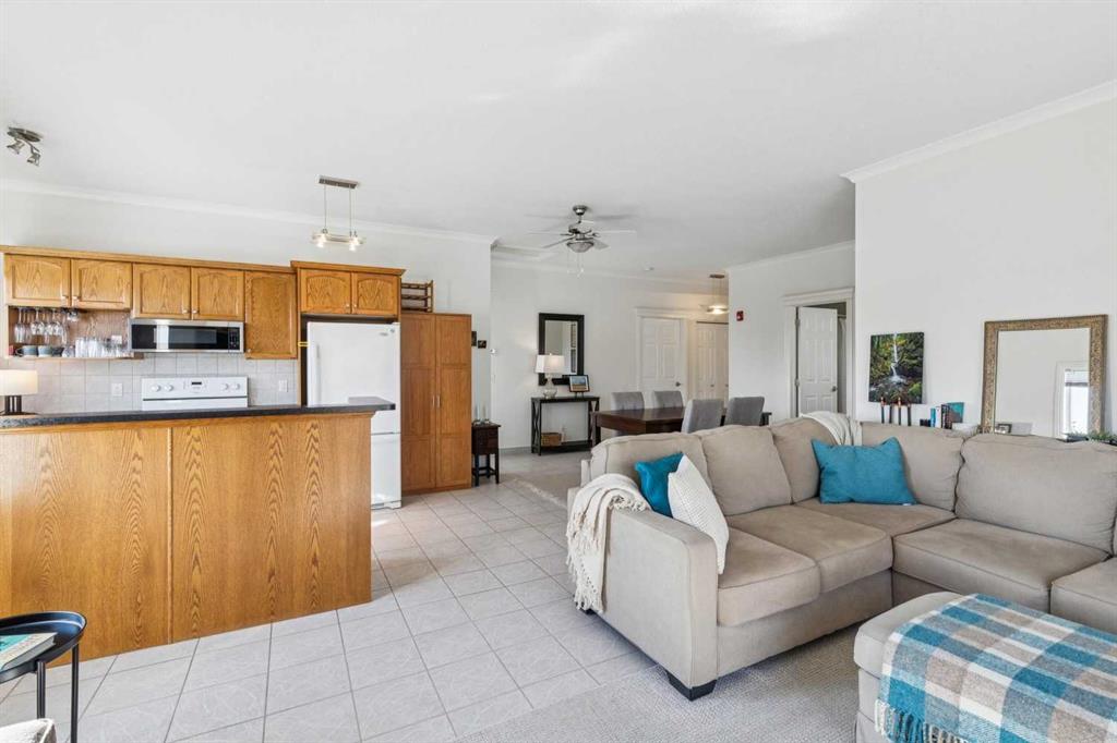 Picture for 301, 7 Lineham Avenue 