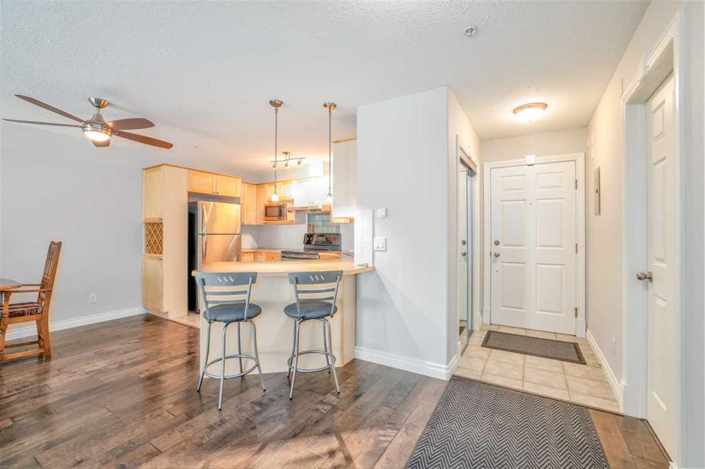 Picture for 213, 1631 28 Avenue SW