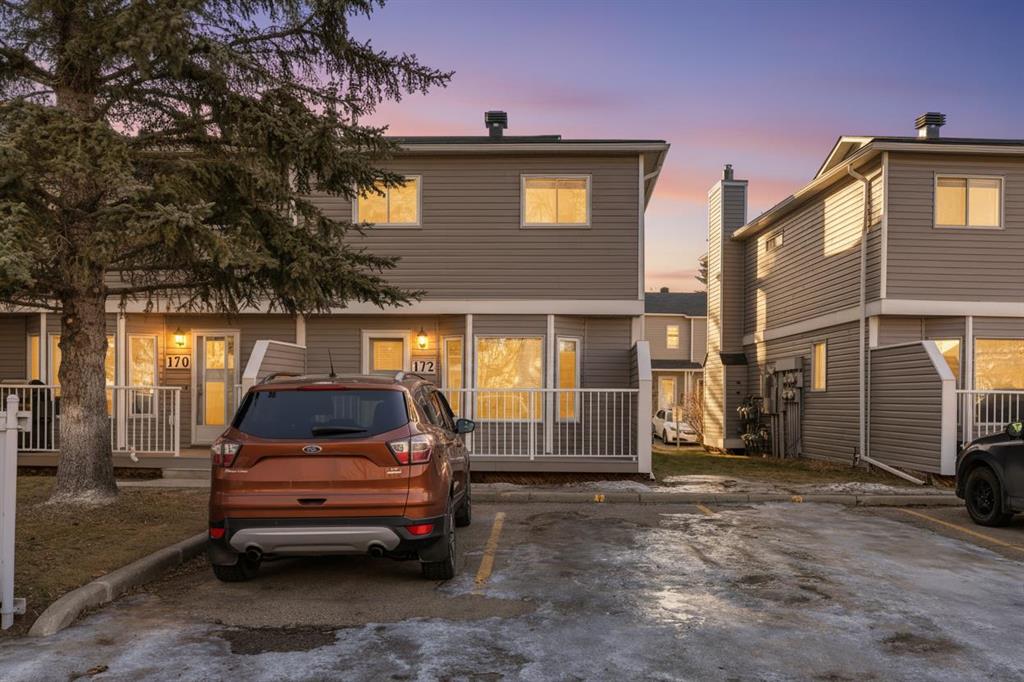 Picture for 172 Riverglen Park SE