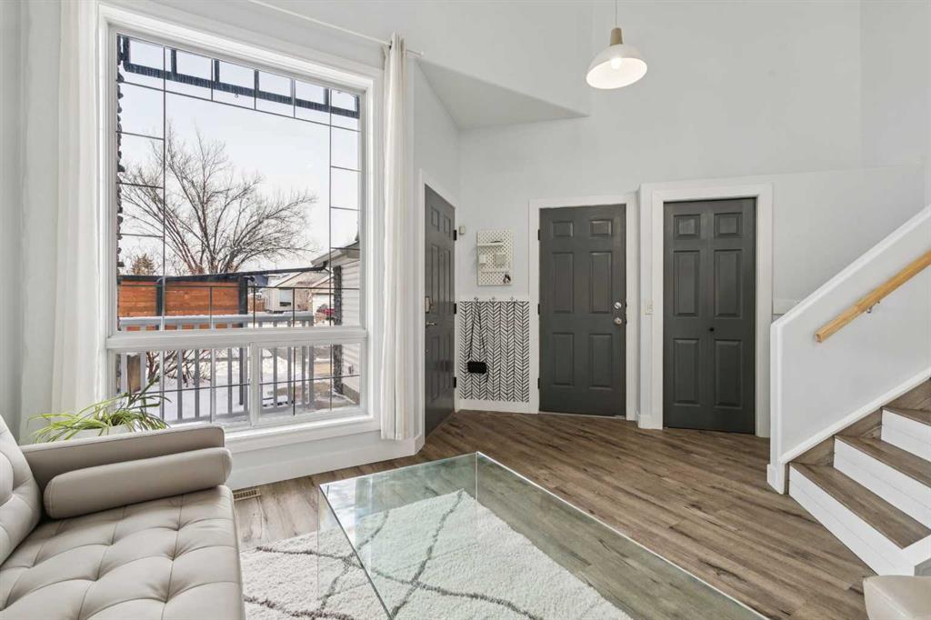 Picture for 225 Somerset Drive SW