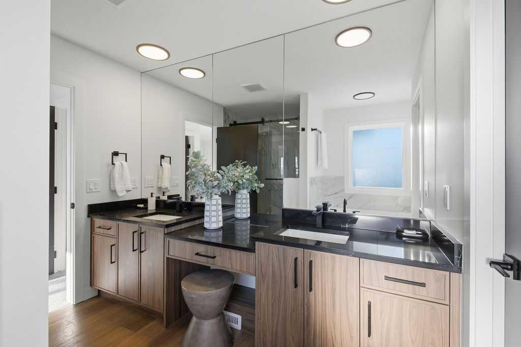 Picture for 105 Heritage Boulevard 