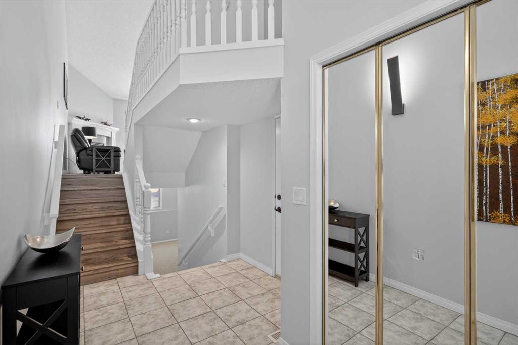 Picture for 156 Sunlake Gardens SE