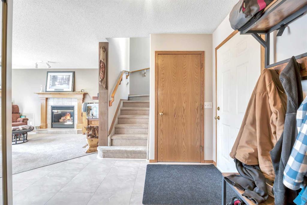 Picture for 7 Springs Crescent SE