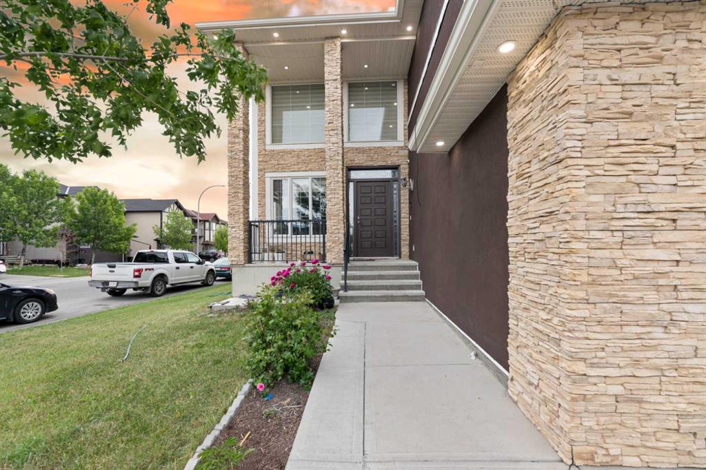 Picture for 150 Saddlelake Grove NE