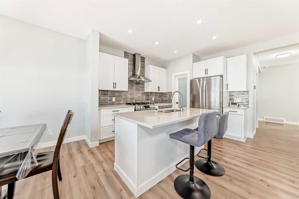 Picture for 95 Cornerbrook Common NE
