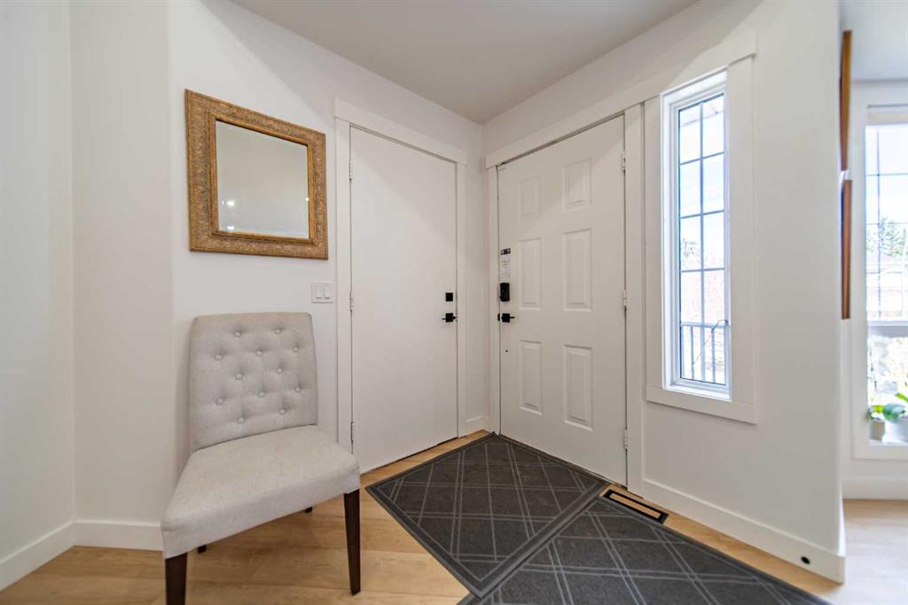 Picture for 9 Scripps Landing NW