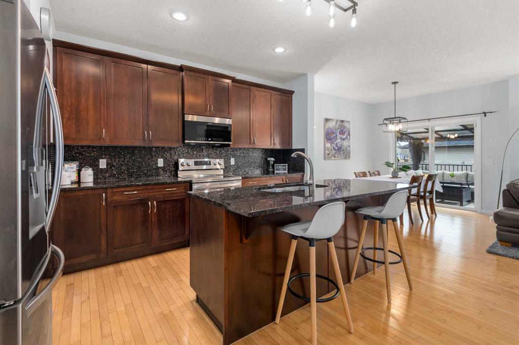 Picture for 318 Kincora Glen Rise NW