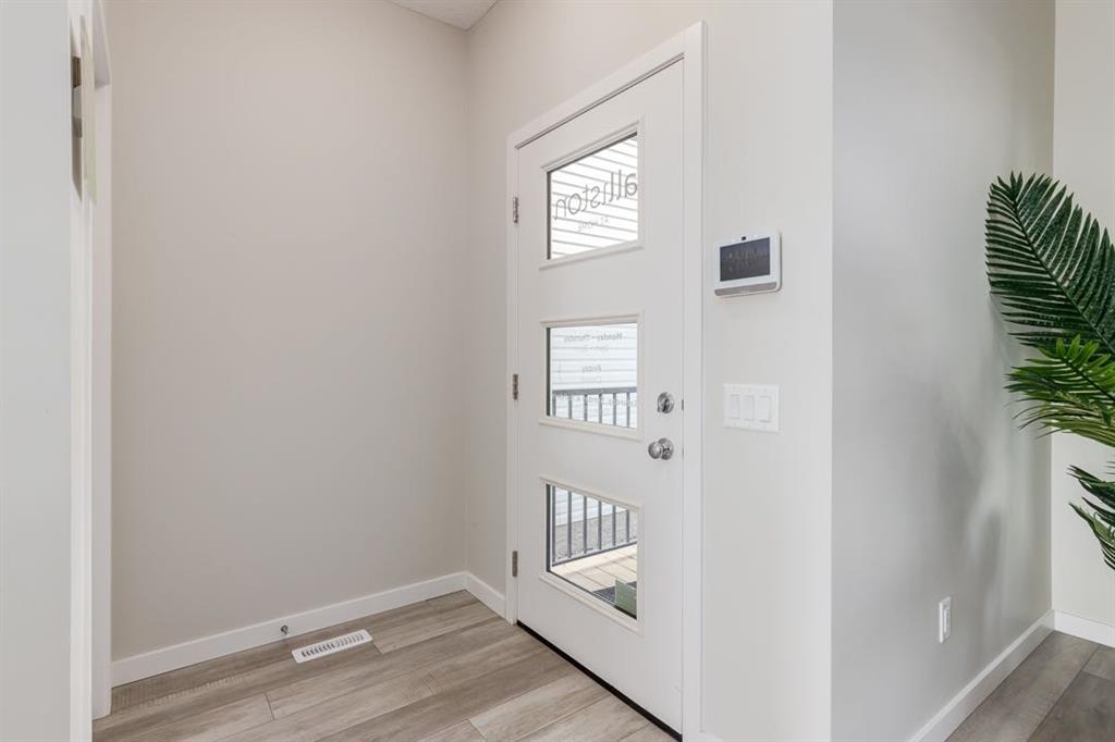 Picture for 44 Tillotson Loop 