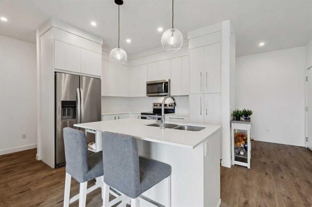 Picture for 1415, 681 Savanna Boulevard NE