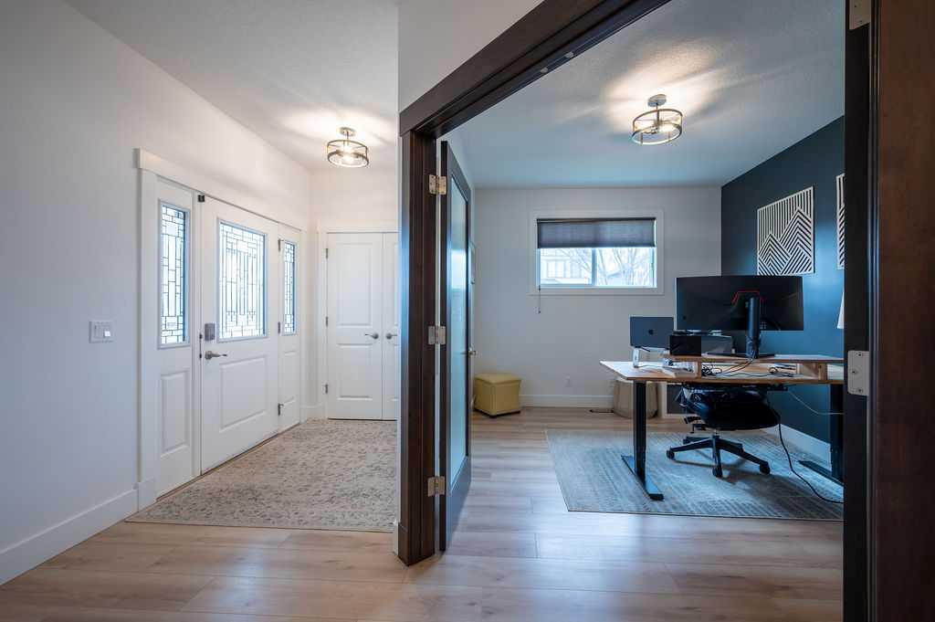 Picture for 32 Ranchers Manor 