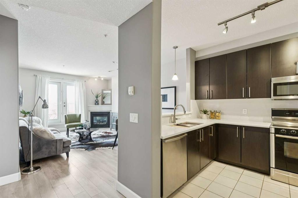 Picture for 403, 830 Centre Avenue NE