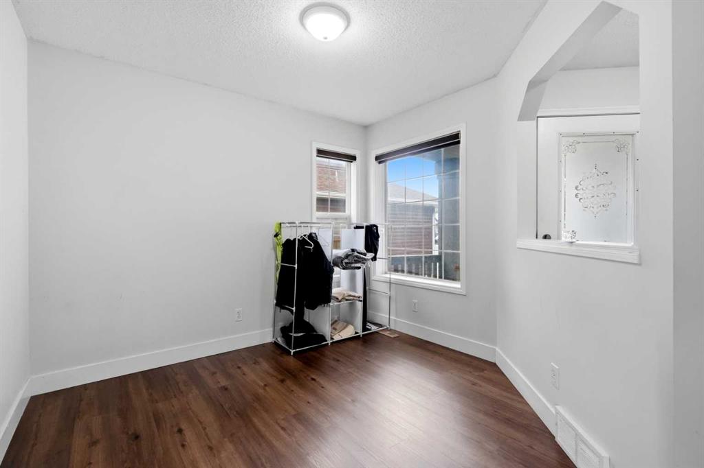 Picture for 6 Taralea Place NE