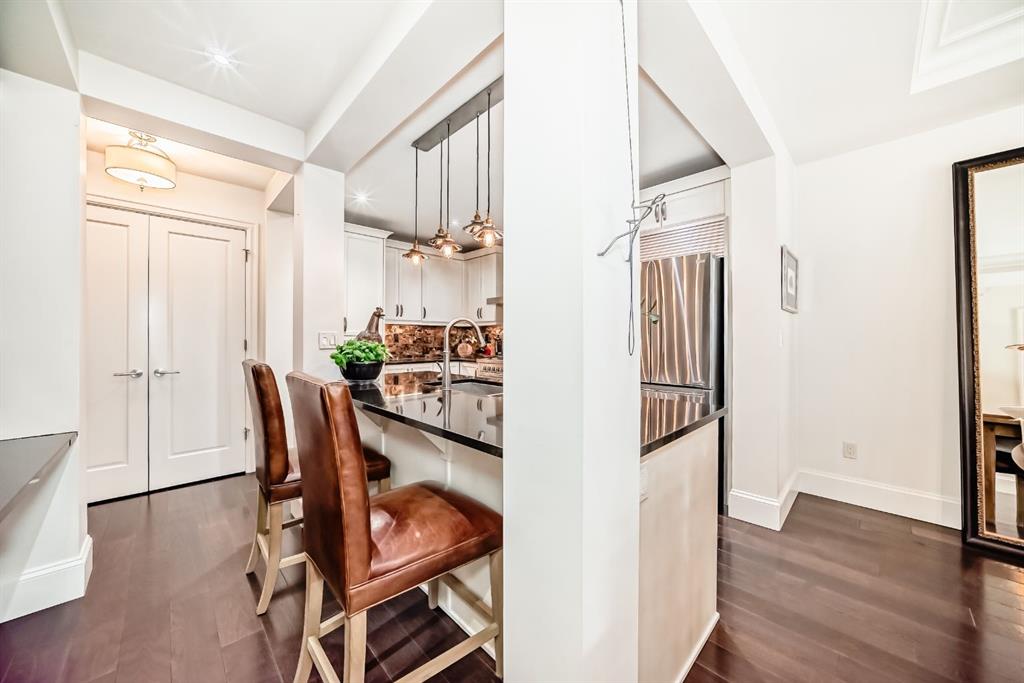 Picture for 105, 121 Quarry Way SE
