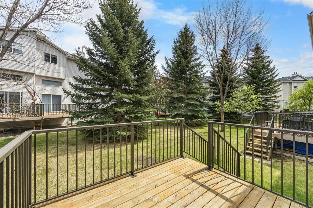 Picture for 33 Country Hills Cove NW