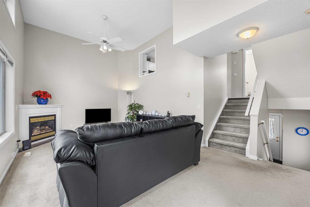 Picture for 33 Country Hills Cove NW