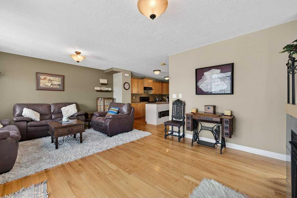 Picture for 2, 2412 Kensington Road NW