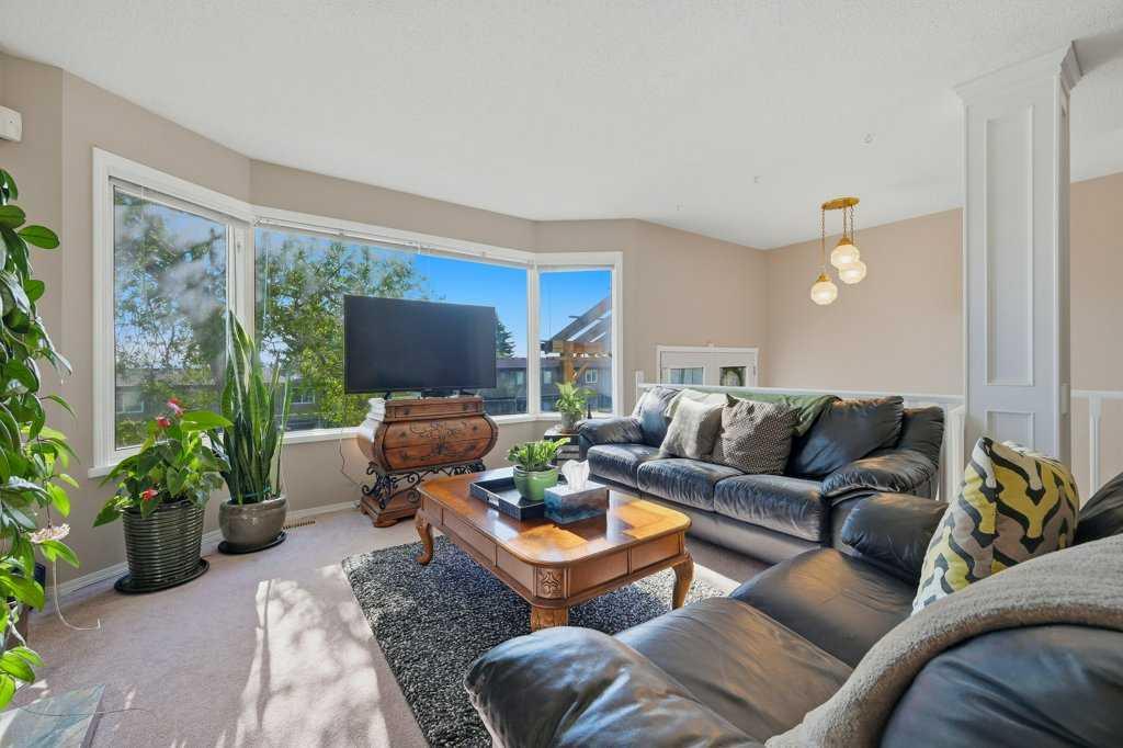 Picture for 7115 Huntercrest Road NW