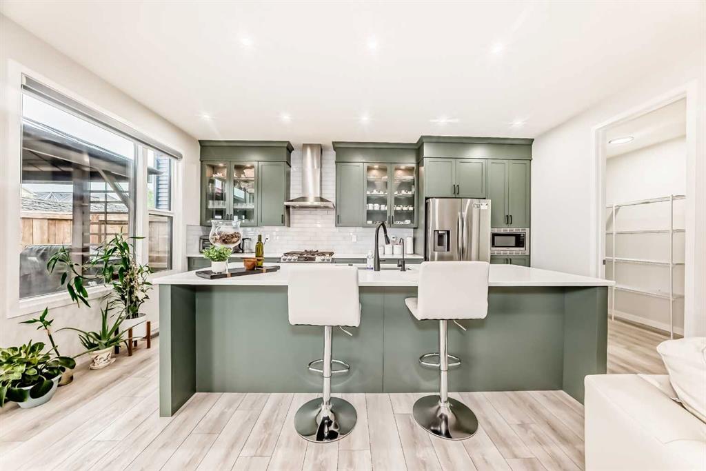 Picture for 305 Edith Road NW