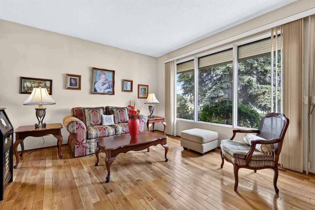 Picture for 296 Templeton Circle NE