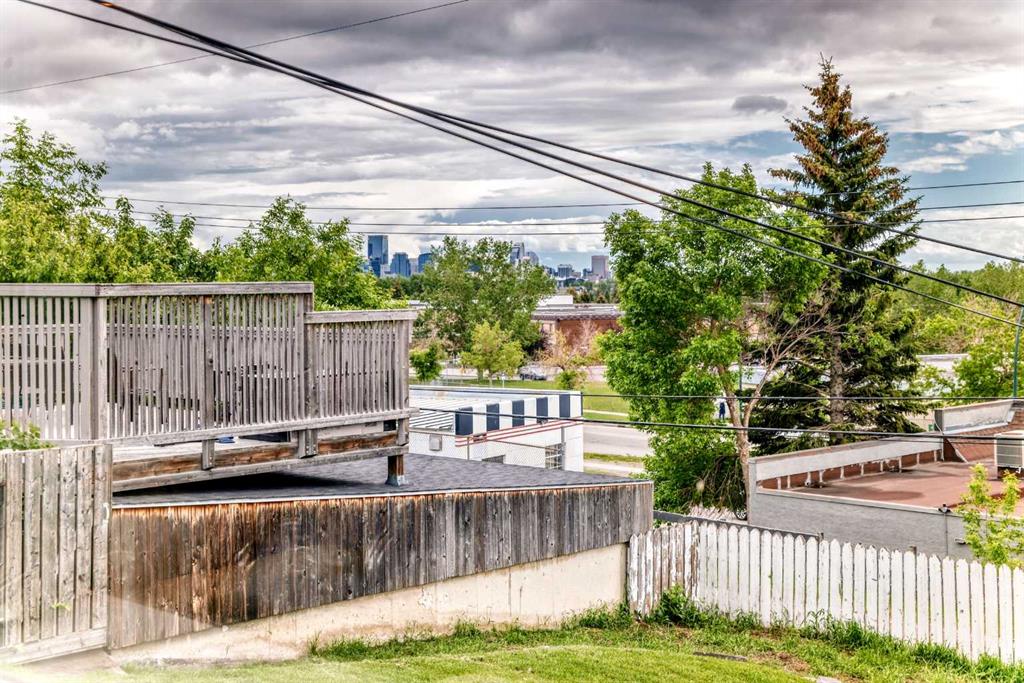 Picture for 35 Collingwood Place NW