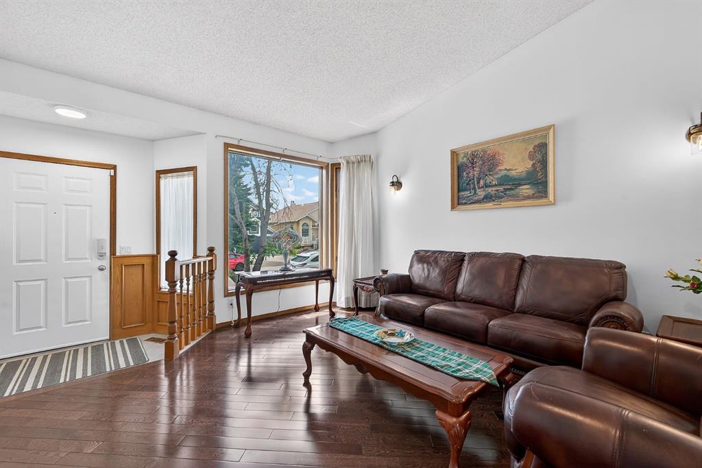 Picture for 70 Pasadena Gardens NE