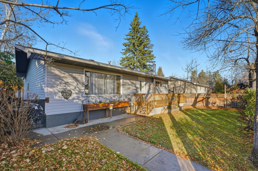 Picture for 74 Mcrae Street E