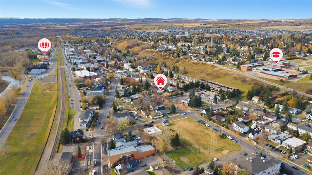 Picture for 74 Mcrae Street E