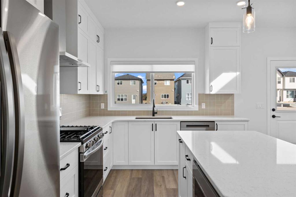 Picture for 994 Chinook Winds Meadow SW https://www.cirrealty.ca/reb/creb/07/A2265507_17.jpg