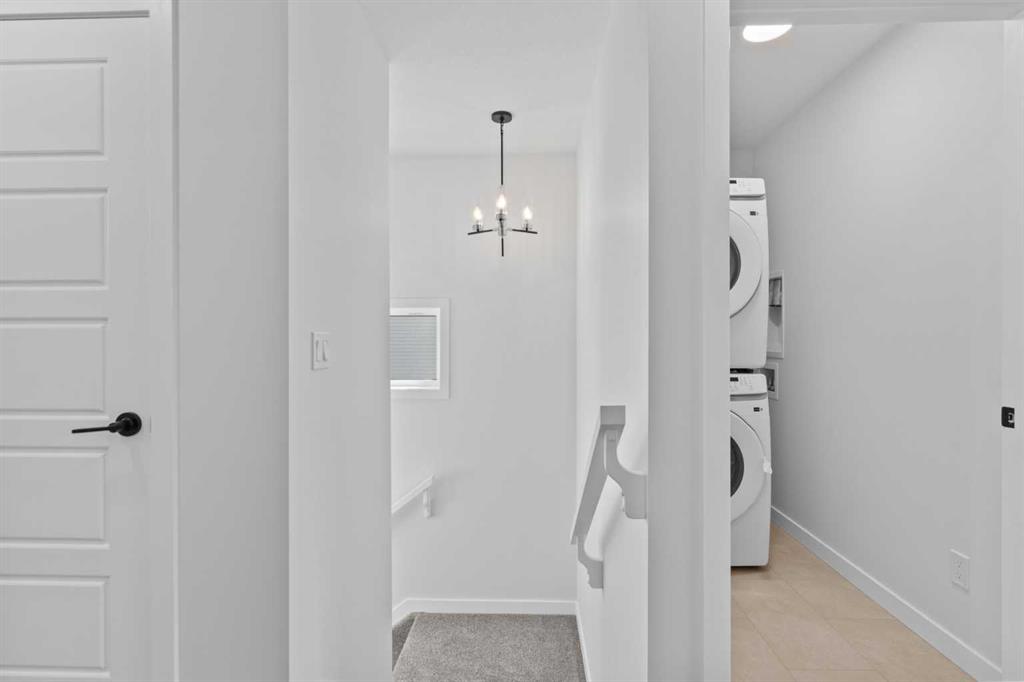 Picture for 994 Chinook Winds Meadow SW https://www.cirrealty.ca/reb/creb/07/A2265507_19.jpg